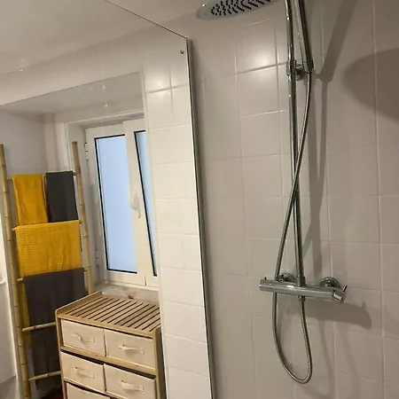 Stylish Renovated Apartment In Chiado Lizbona Zewnętrze zdjęcie
