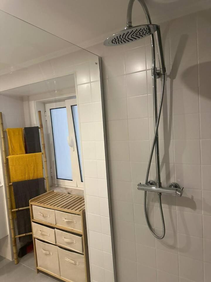 Stylish Renovated In Chiado