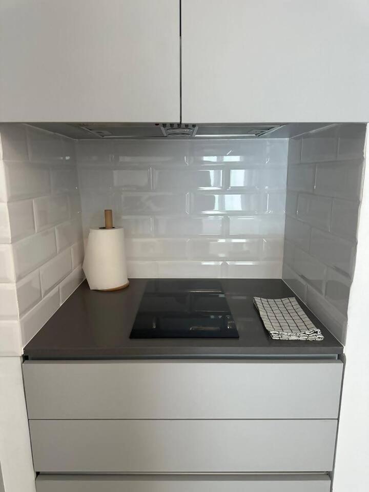 Apartament Stylish Renovated In Chiado Lizbona