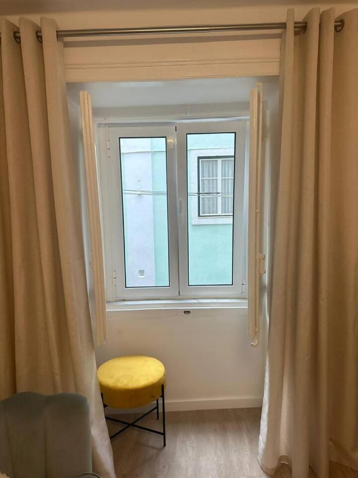 Apartment Stylish Renovated In Chiado *